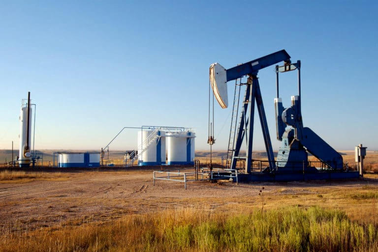 Benefits of Investing in Oil Wells